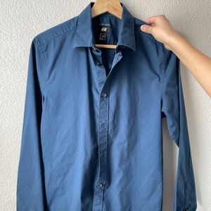 H&M easy iron long sleeve button down shirt